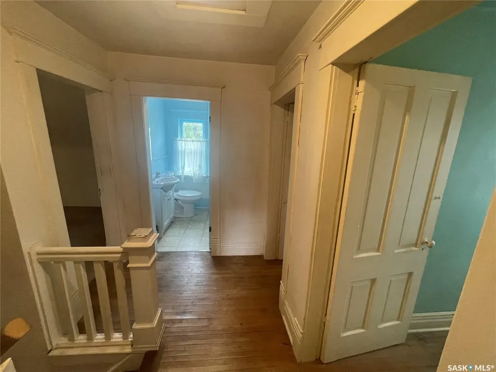 419 18th Street W Saskatoon SK S7L 1E4