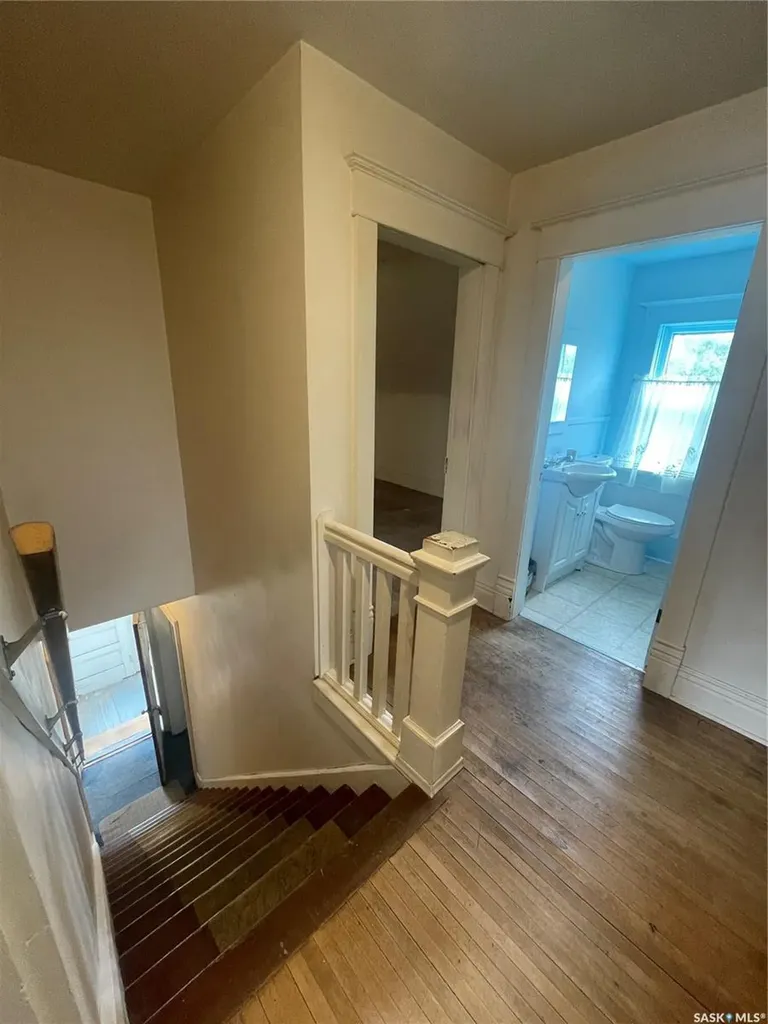 419 18th Street W Saskatoon SK S7L 1E4
