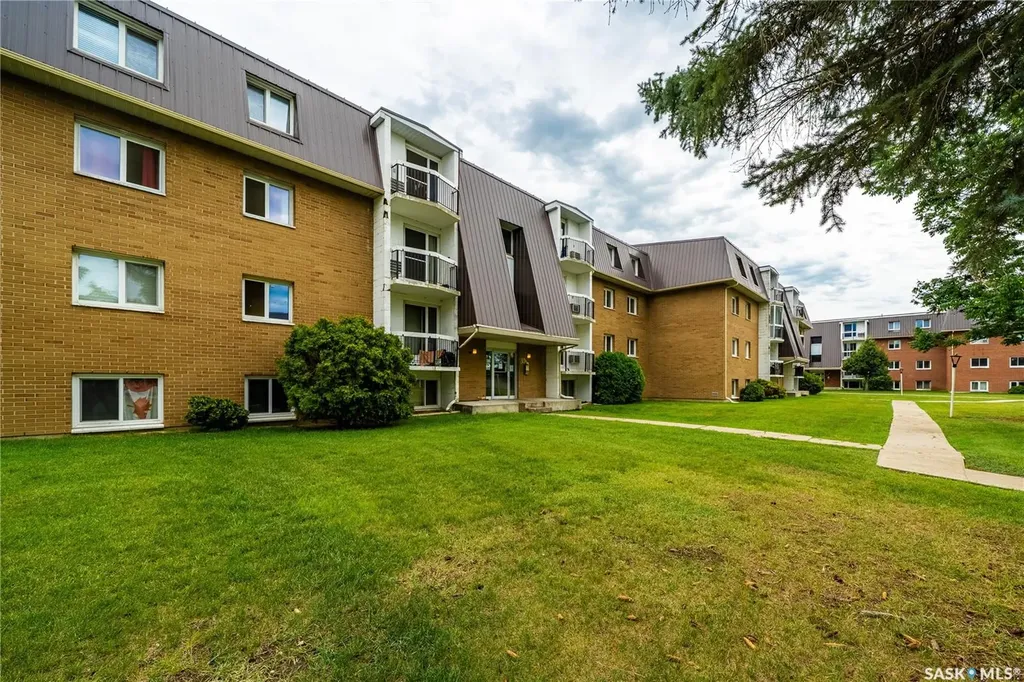 35 Centennial Street Regina SK S4S 6P8