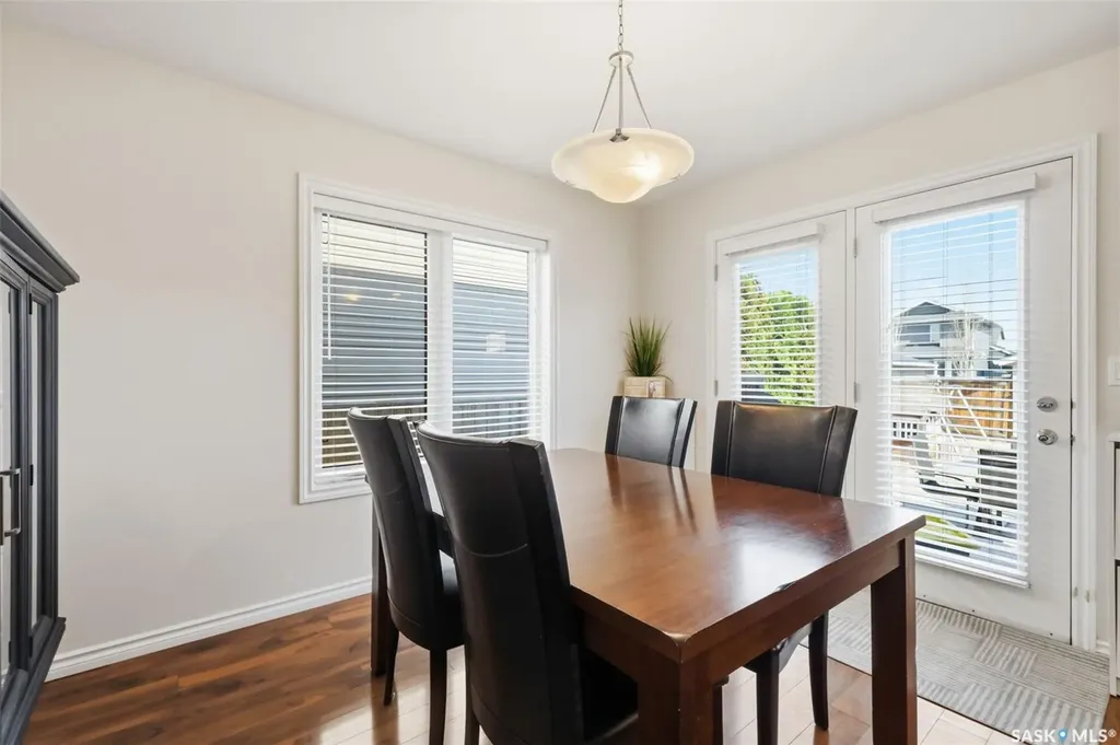 646 Hampton Circle Saskatoon SK S7R 0J5
