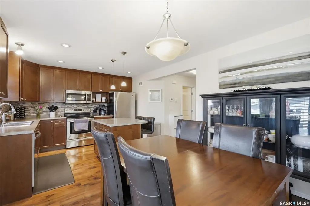 646 Hampton Circle Saskatoon SK S7R 0J5