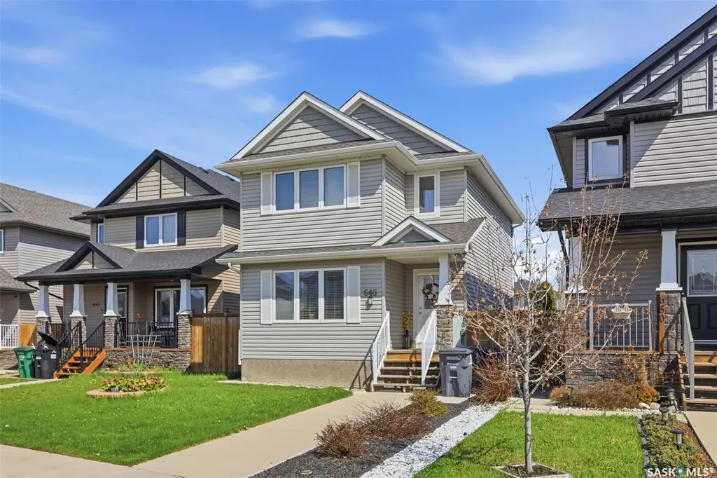 646 Hampton Circle Saskatoon SK S7R 0J5