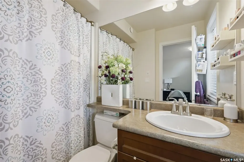646 Hampton Circle Saskatoon SK S7R 0J5