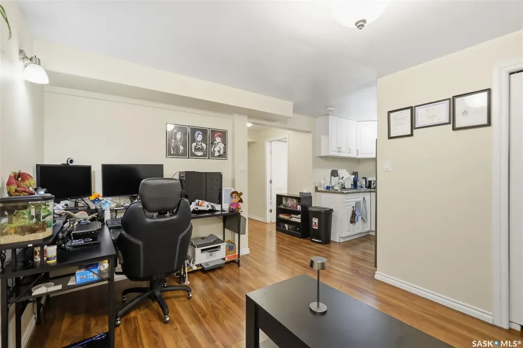 646 Hampton Circle Saskatoon SK S7R 0J5
