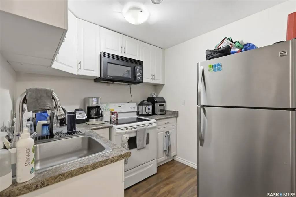 646 Hampton Circle Saskatoon SK S7R 0J5