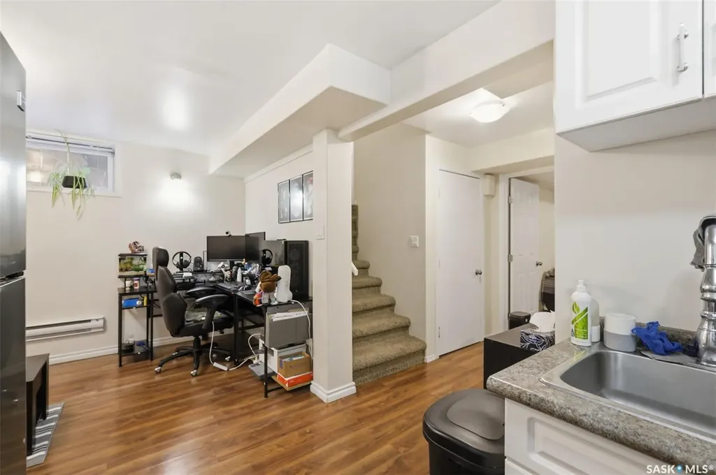646 Hampton Circle Saskatoon SK S7R 0J5