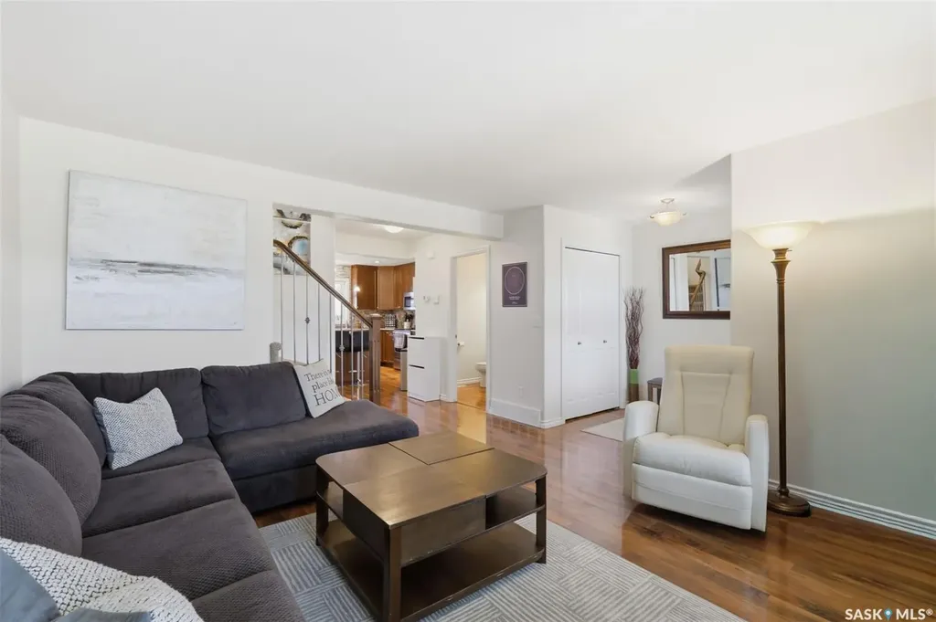 646 Hampton Circle Saskatoon SK S7R 0J5