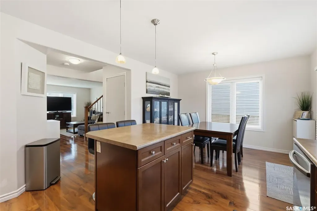 646 Hampton Circle Saskatoon SK S7R 0J5