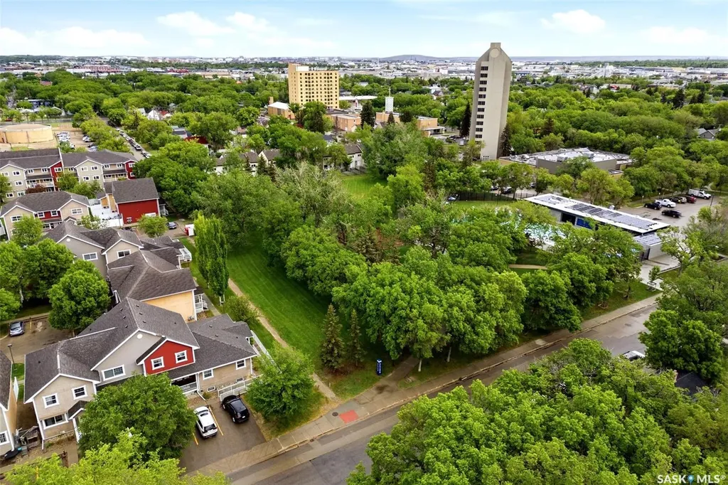 2179 Toronto Street Regina SK S4P 0B7