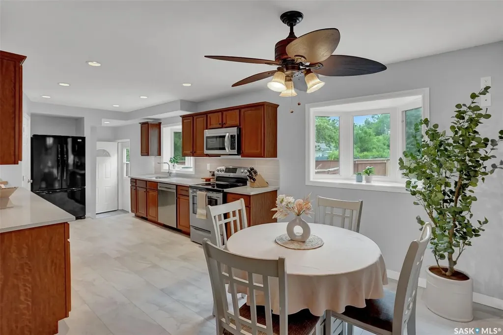 209 Douglas Avenue E Regina SK S4N 1H4