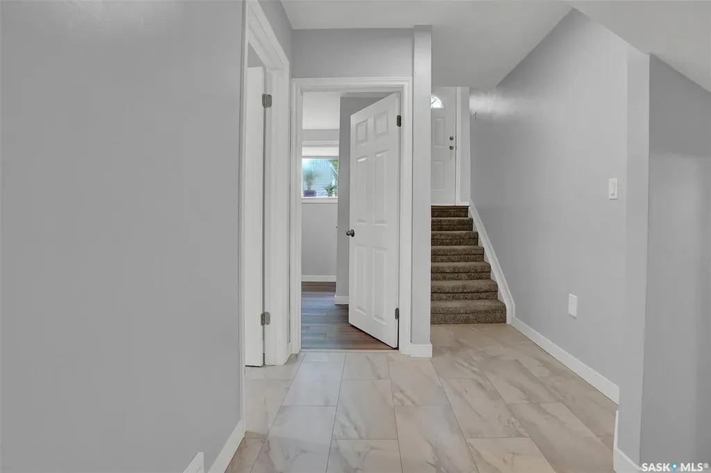 209 Douglas Avenue E Regina SK S4N 1H4