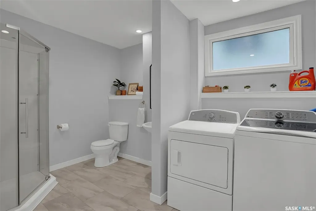 209 Douglas Avenue E Regina SK S4N 1H4