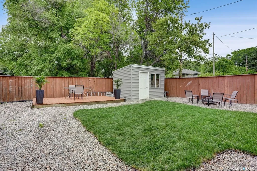 209 Douglas Avenue E Regina SK S4N 1H4