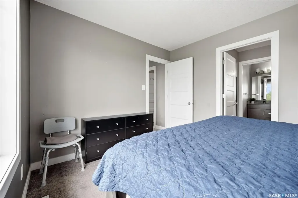 4321 Green Apple Drive E Regina SK S4V 1R3