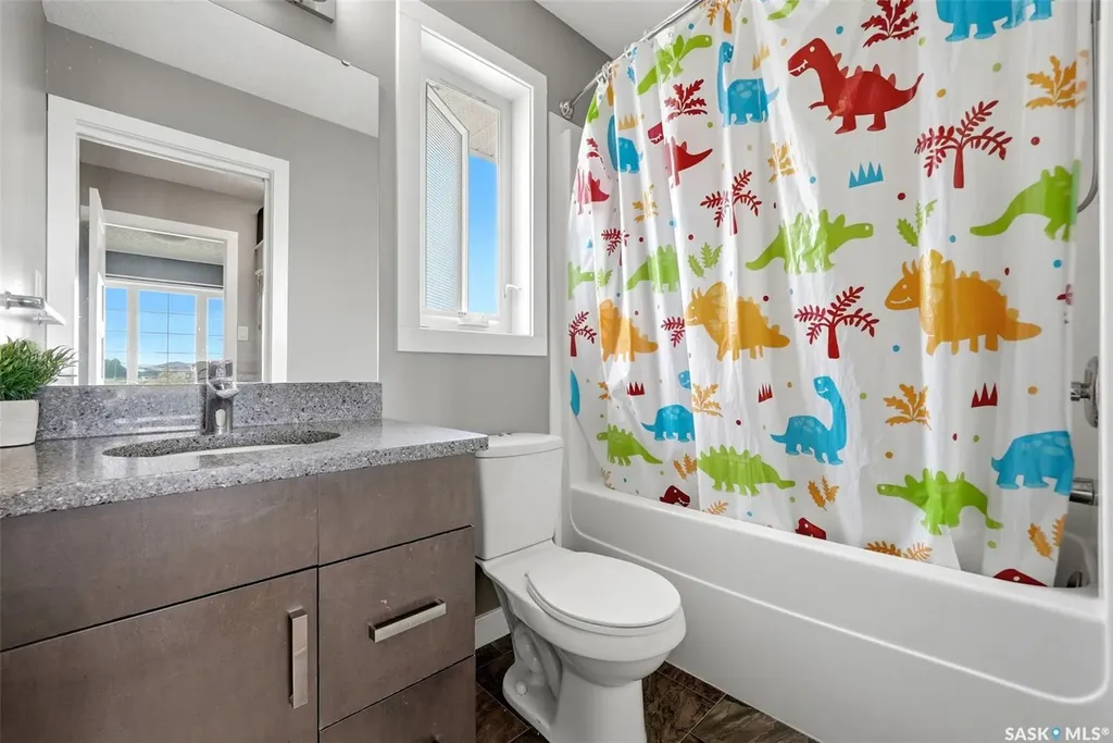 4321 Green Apple Drive E Regina SK S4V 1R3