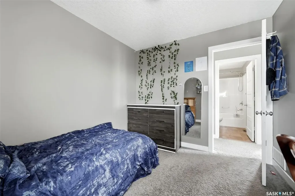 4321 Green Apple Drive E Regina SK S4V 1R3