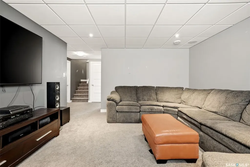 4321 Green Apple Drive E Regina SK S4V 1R3