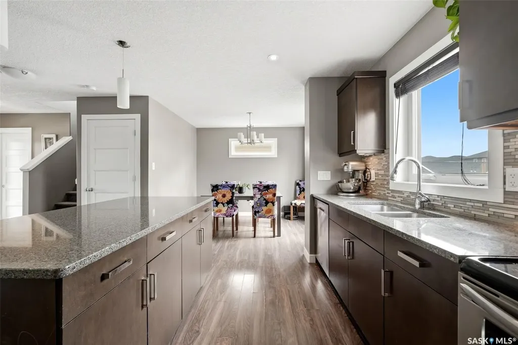 4321 Green Apple Drive E Regina SK S4V 1R3