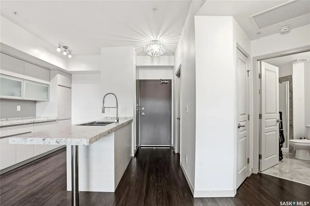 223 Evergreen Square Saskatoon SK S7S 1N1