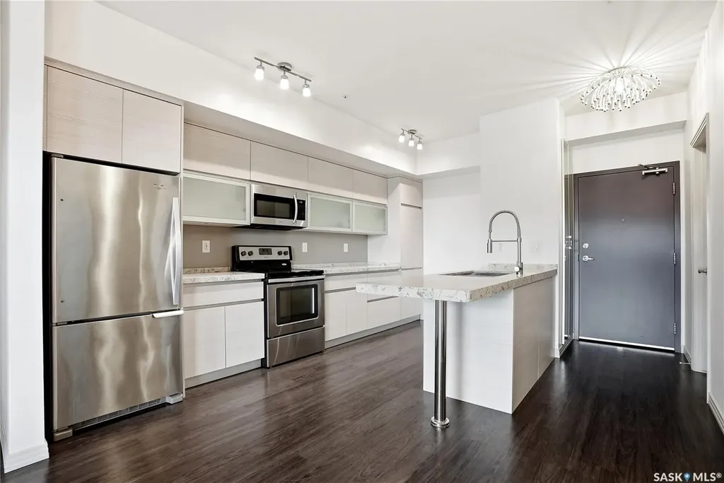 223 Evergreen Square Saskatoon SK S7S 1N1