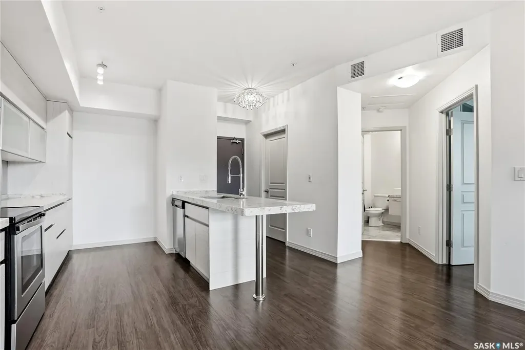 223 Evergreen Square Saskatoon SK S7S 1N1