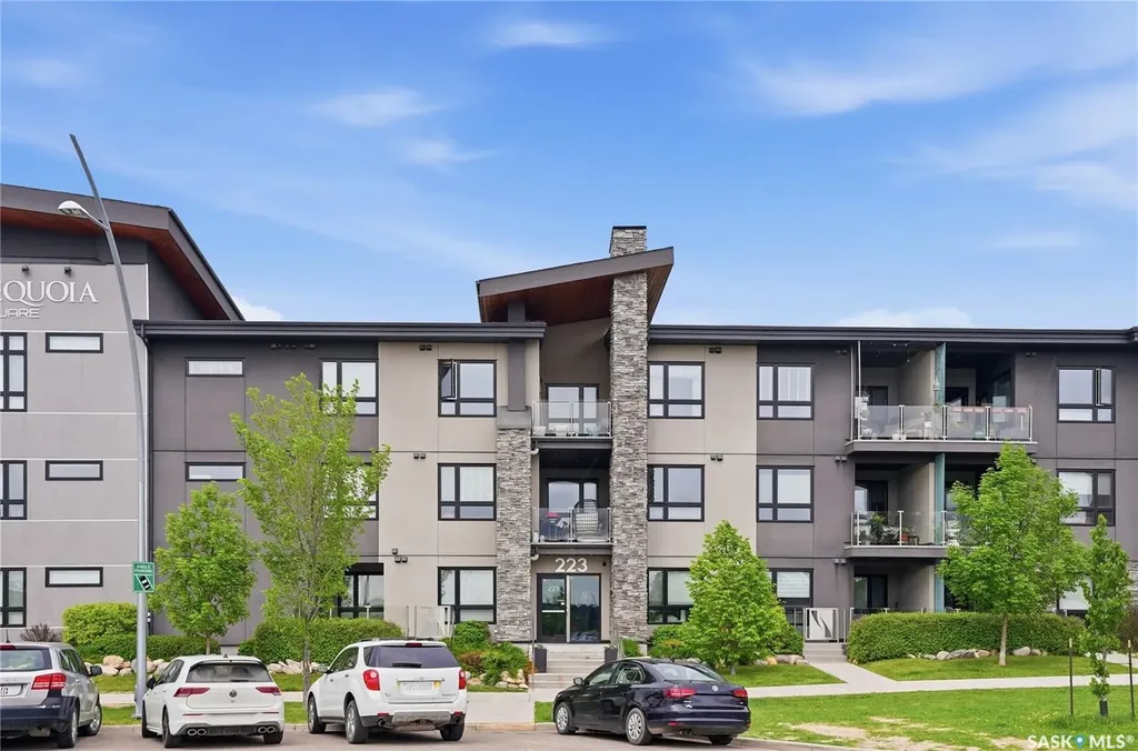 223 Evergreen Square Saskatoon SK S7S 1N1