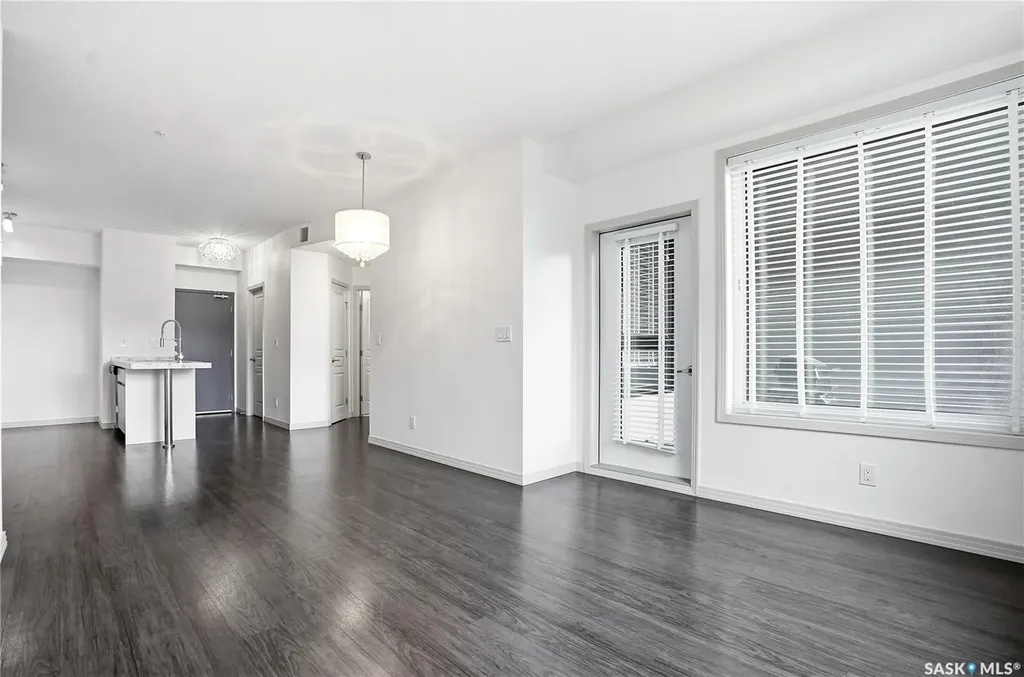 223 Evergreen Square Saskatoon SK S7S 1N1