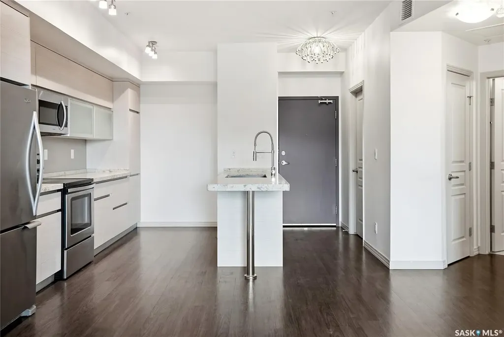 223 Evergreen Square Saskatoon SK S7S 1N1