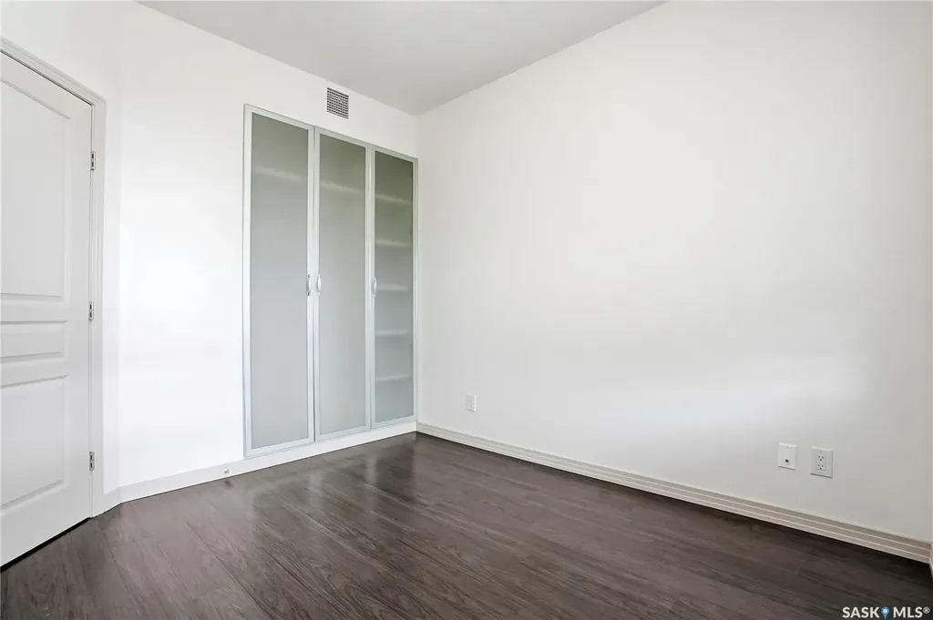 223 Evergreen Square Saskatoon SK S7S 1N1