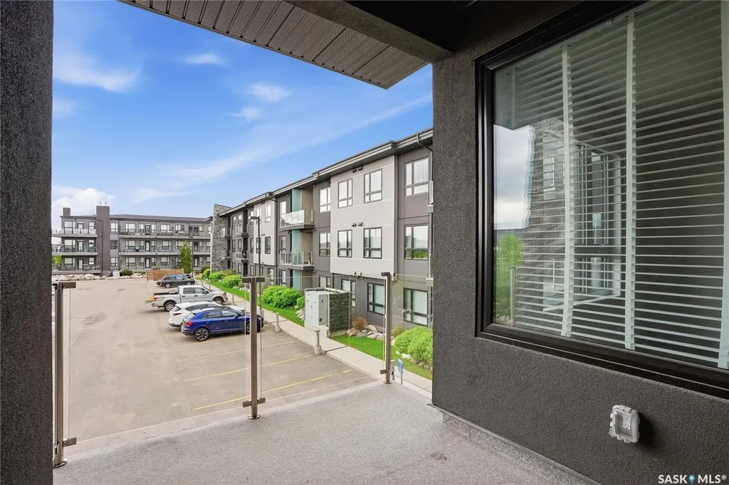 223 Evergreen Square Saskatoon SK S7S 1N1