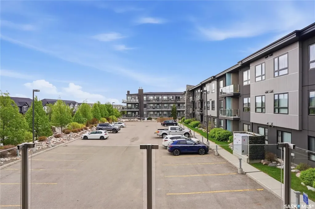 223 Evergreen Square Saskatoon SK S7S 1N1