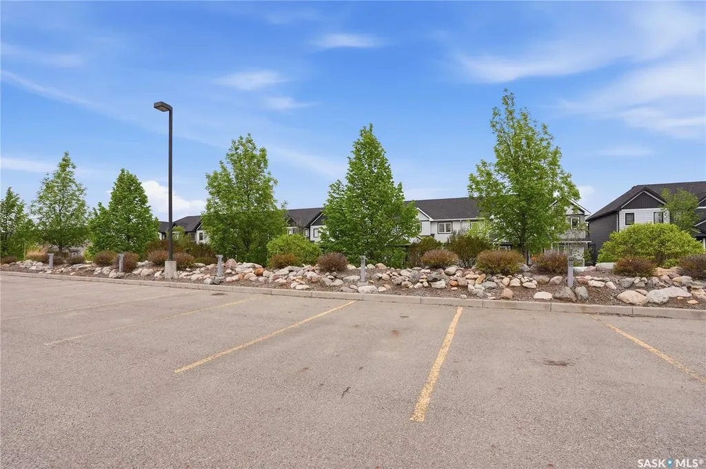 223 Evergreen Square Saskatoon SK S7S 1N1