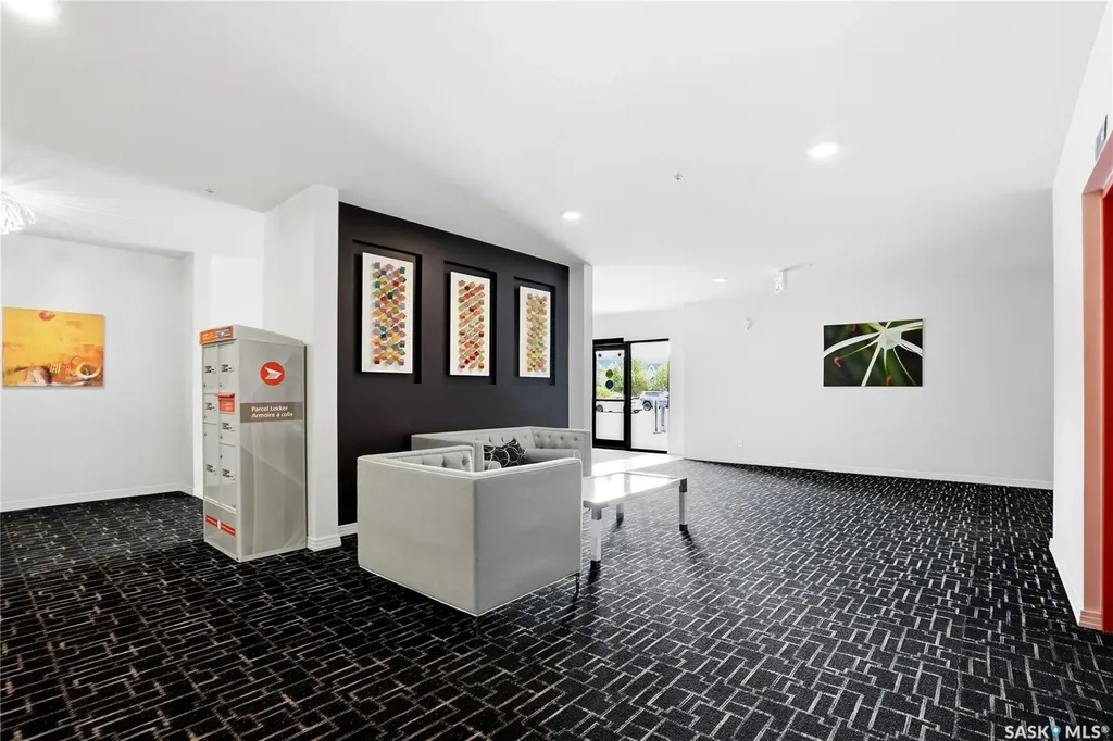 223 Evergreen Square Saskatoon SK S7S 1N1
