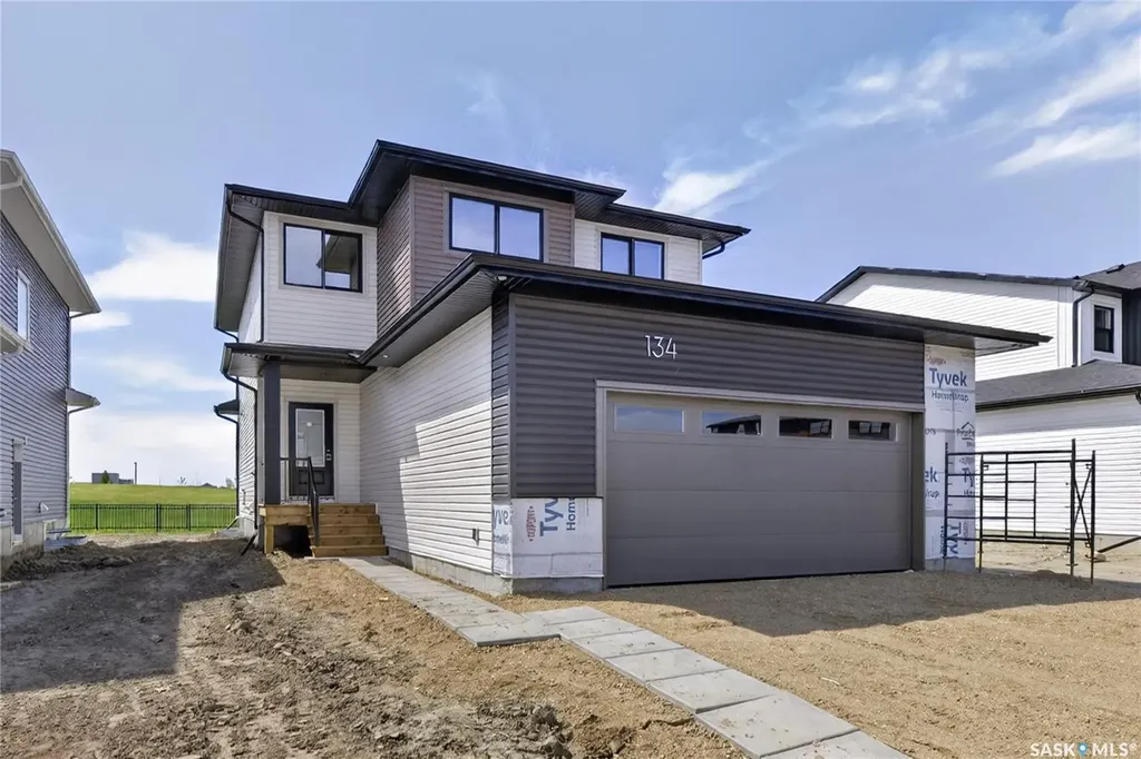 134 Emma Crescent Martensville SK S0K 2T1