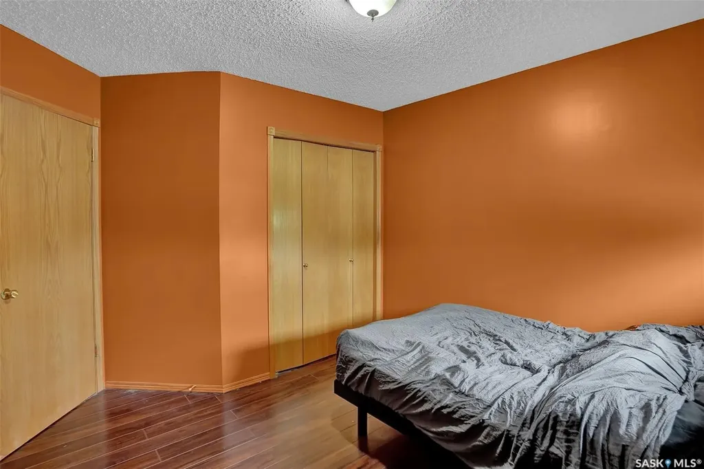 3312 Gloucester Bay Regina SK S4V 2T9