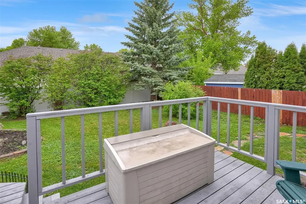 3312 Gloucester Bay Regina SK S4V 2T9