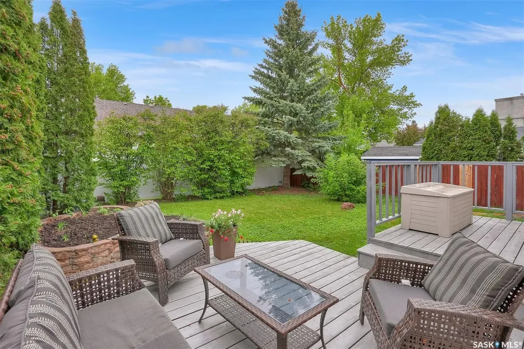 3312 Gloucester Bay Regina SK S4V 2T9