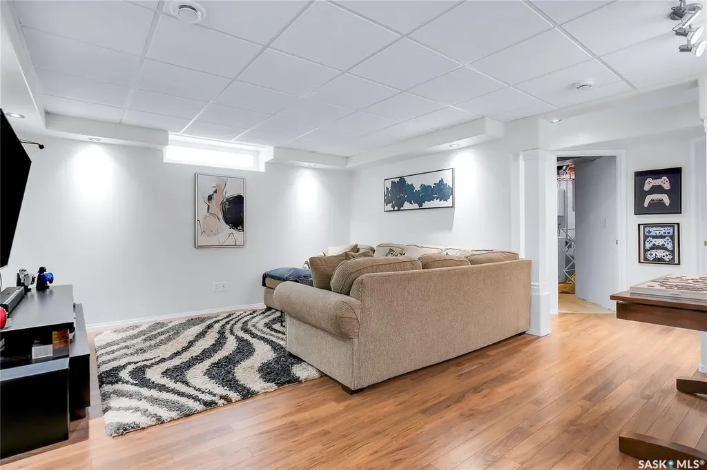 507 Carter Way Saskatoon SK S7L 7J1