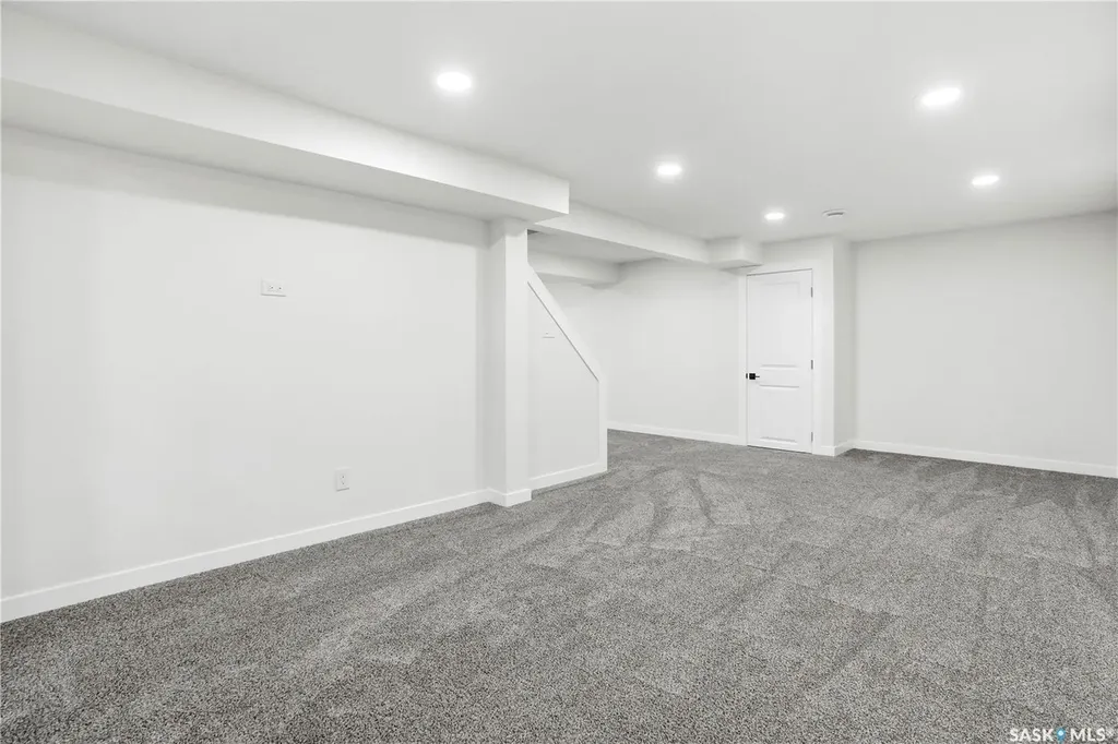 5929 Mckinley Avenue Regina SK S4T 6P5