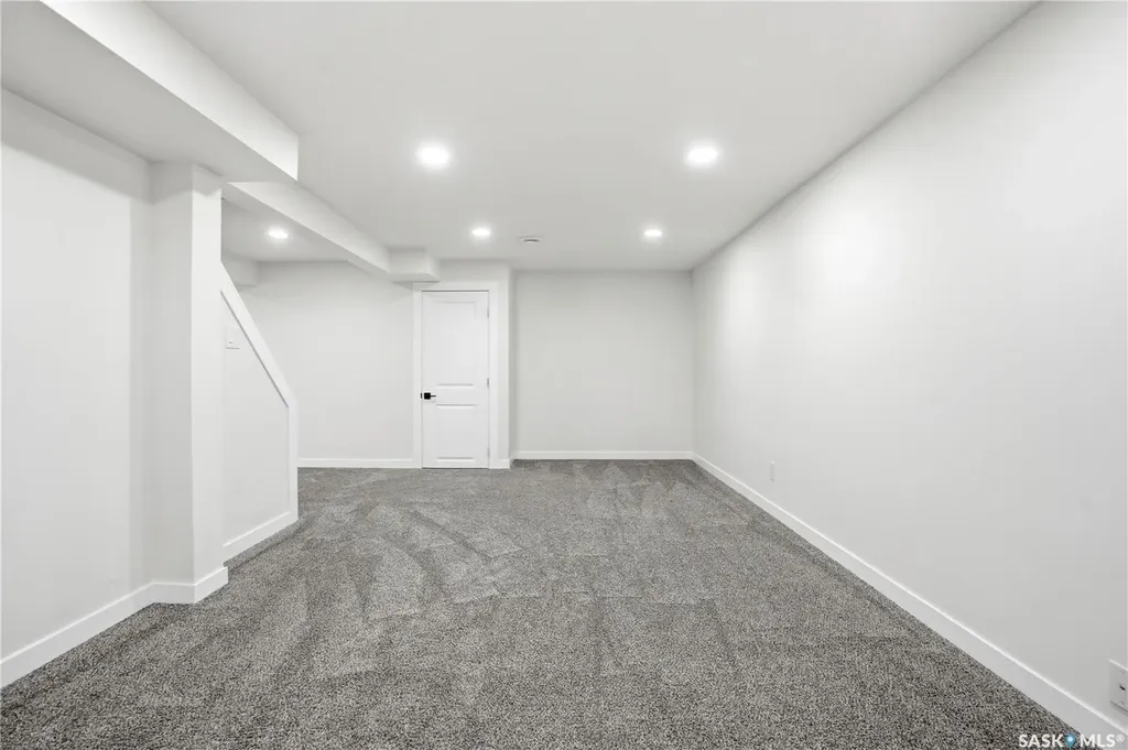 5929 Mckinley Avenue Regina SK S4T 6P5