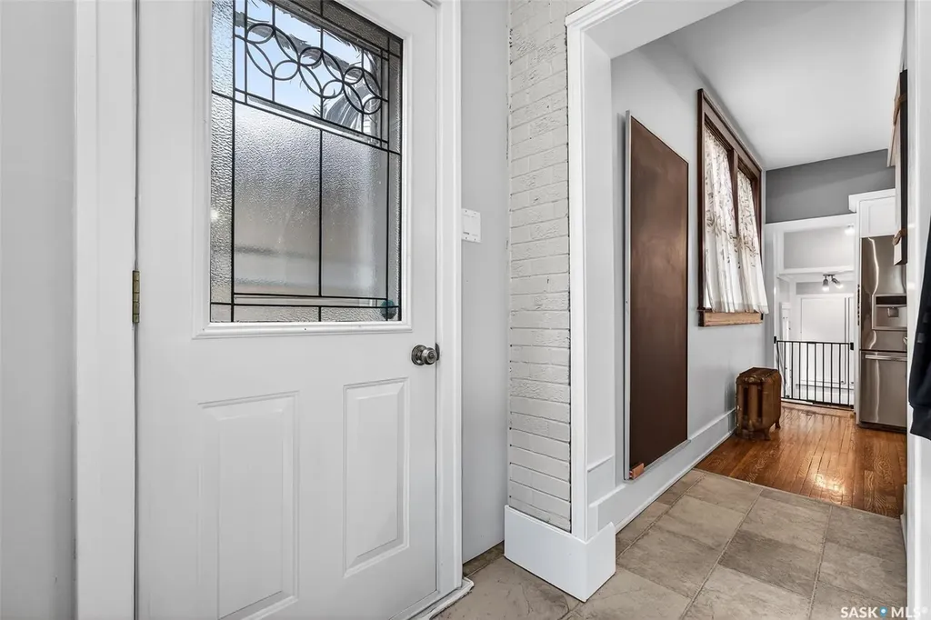 161 Marlborough Street E Moose Jaw SK S6H 0T3