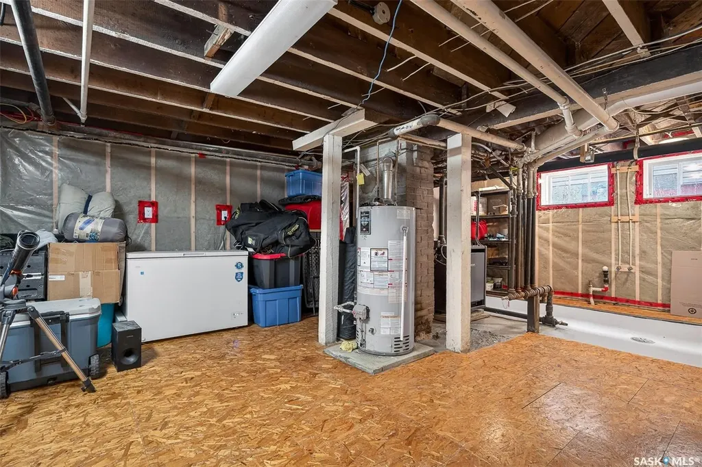 161 Marlborough Street E Moose Jaw SK S6H 0T3