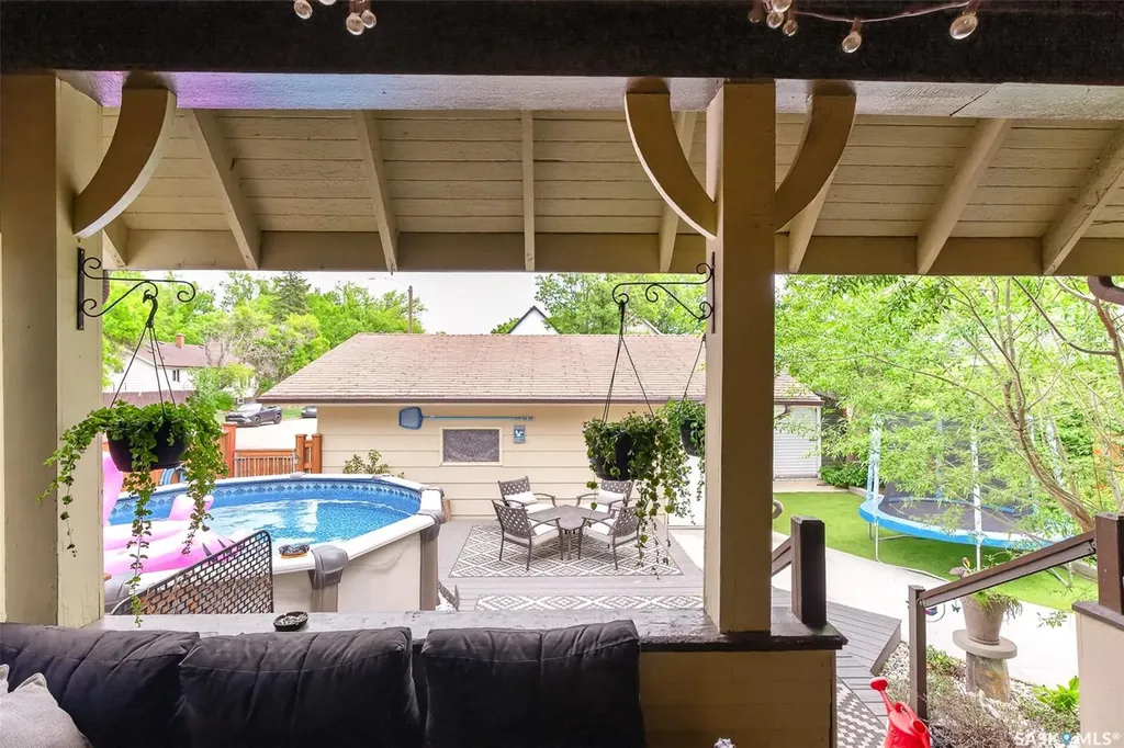 161 Marlborough Street E Moose Jaw SK S6H 0T3