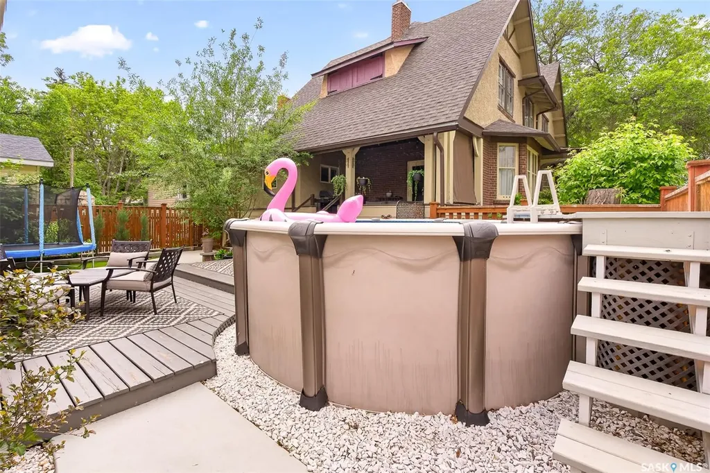 161 Marlborough Street E Moose Jaw SK S6H 0T3