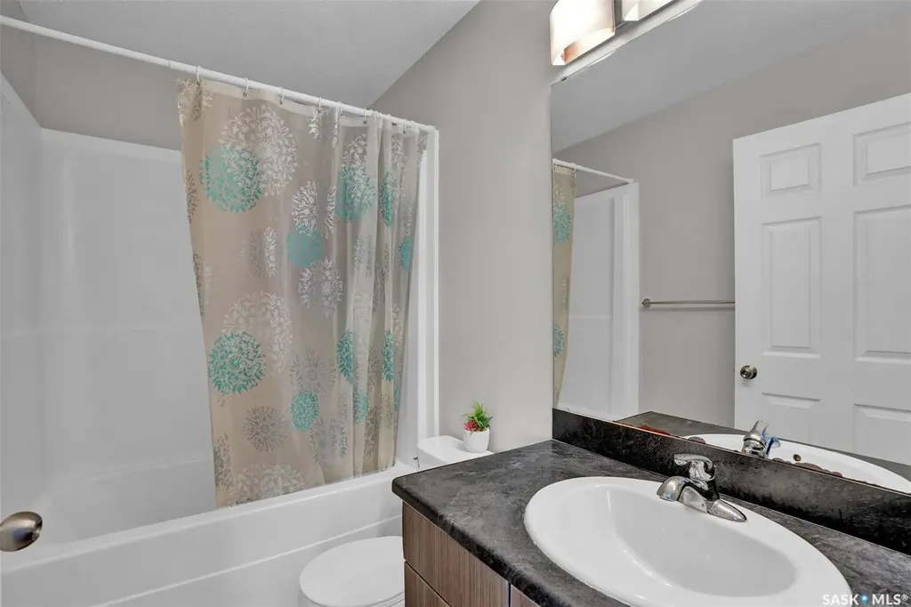2030 Francis Street Regina SK S4N 2P1