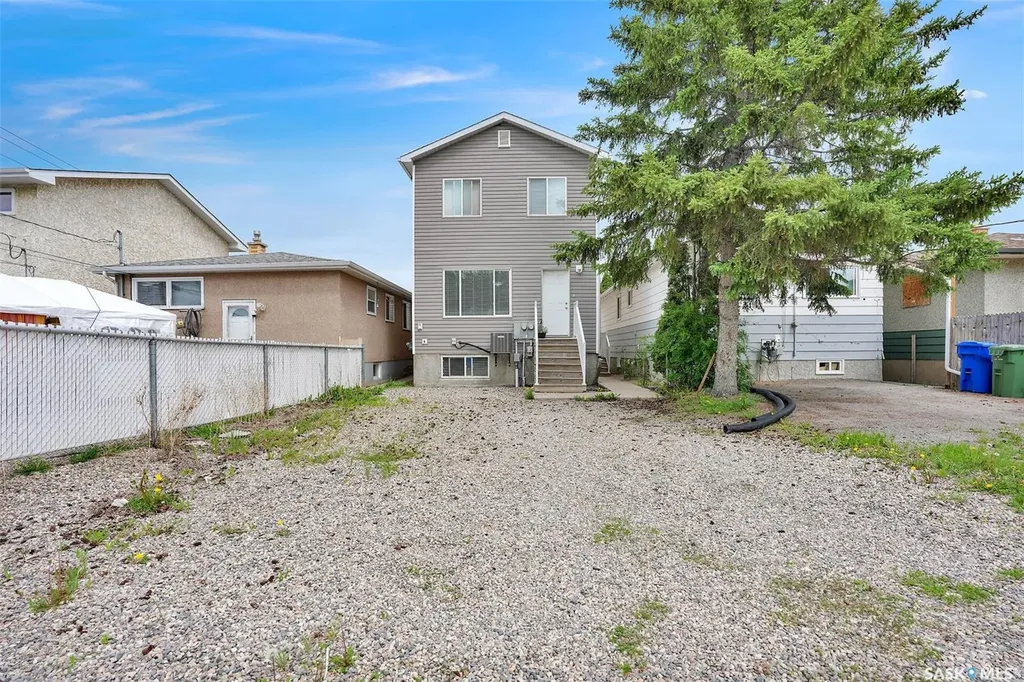 2030 Francis Street Regina SK S4N 2P1