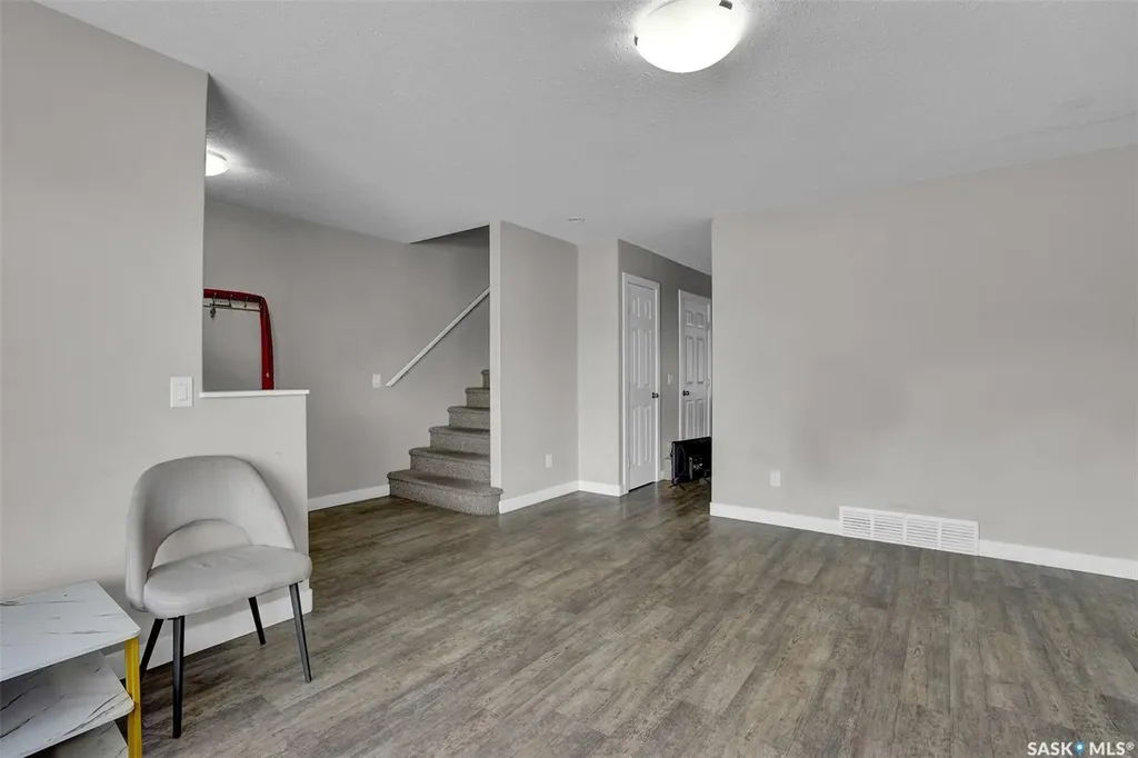 2030 Francis Street Regina SK S4N 2P1