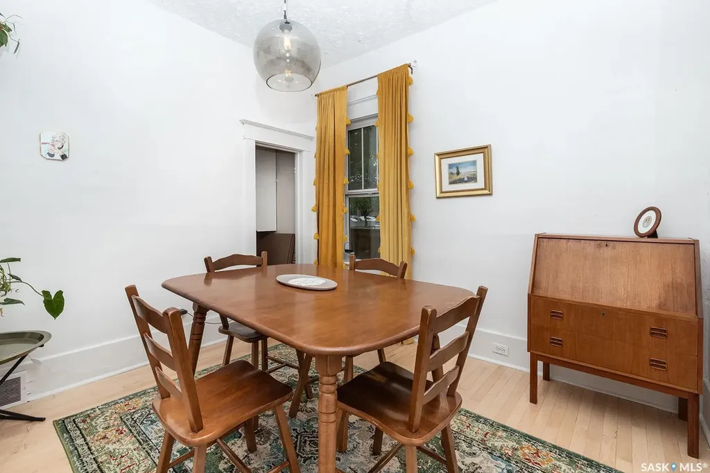 840 8th Avenue N Saskatoon SK S7K 2X2