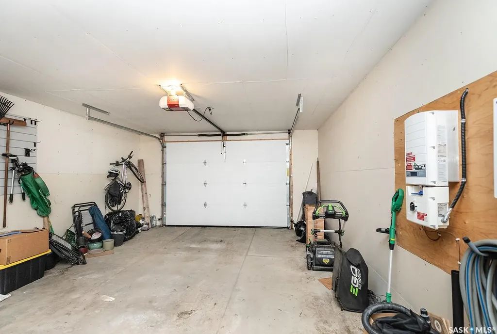 840 8th Avenue N Saskatoon SK S7K 2X2