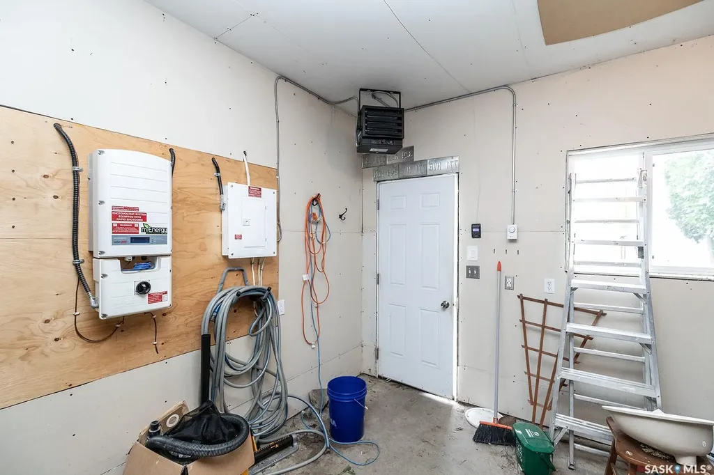 840 8th Avenue N Saskatoon SK S7K 2X2